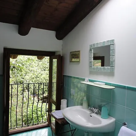 Casa Visnenza Bed & Breakfast 3*